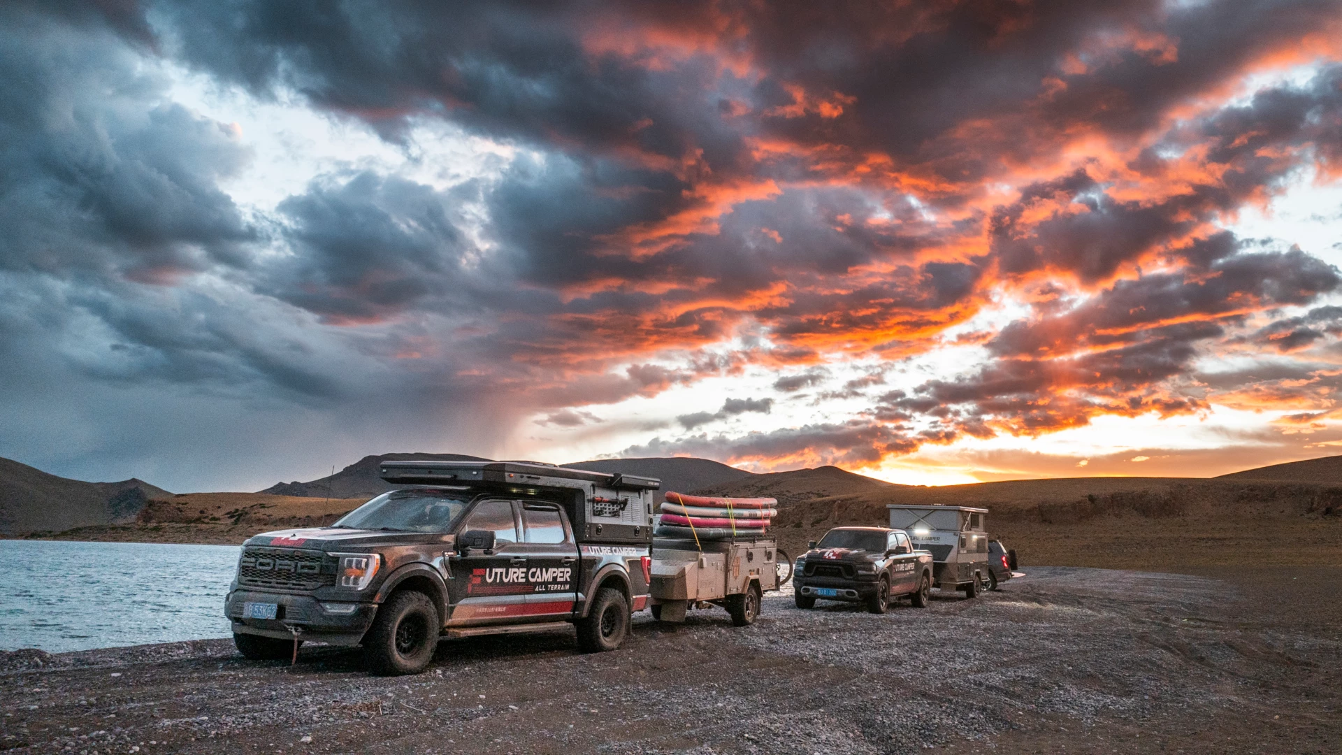 Imported septtman electric wind-sensing 3-meter awning which is intelligently adjustable, helps to create an enjoyable courtyard space